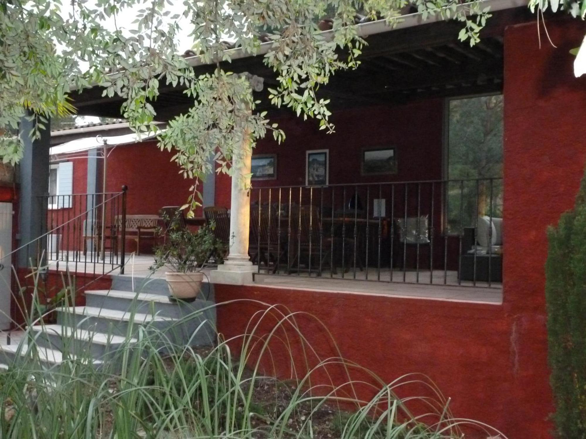 Les Mayombes Bed & Breakfast Roquebrune-sur-Argens Exterior photo