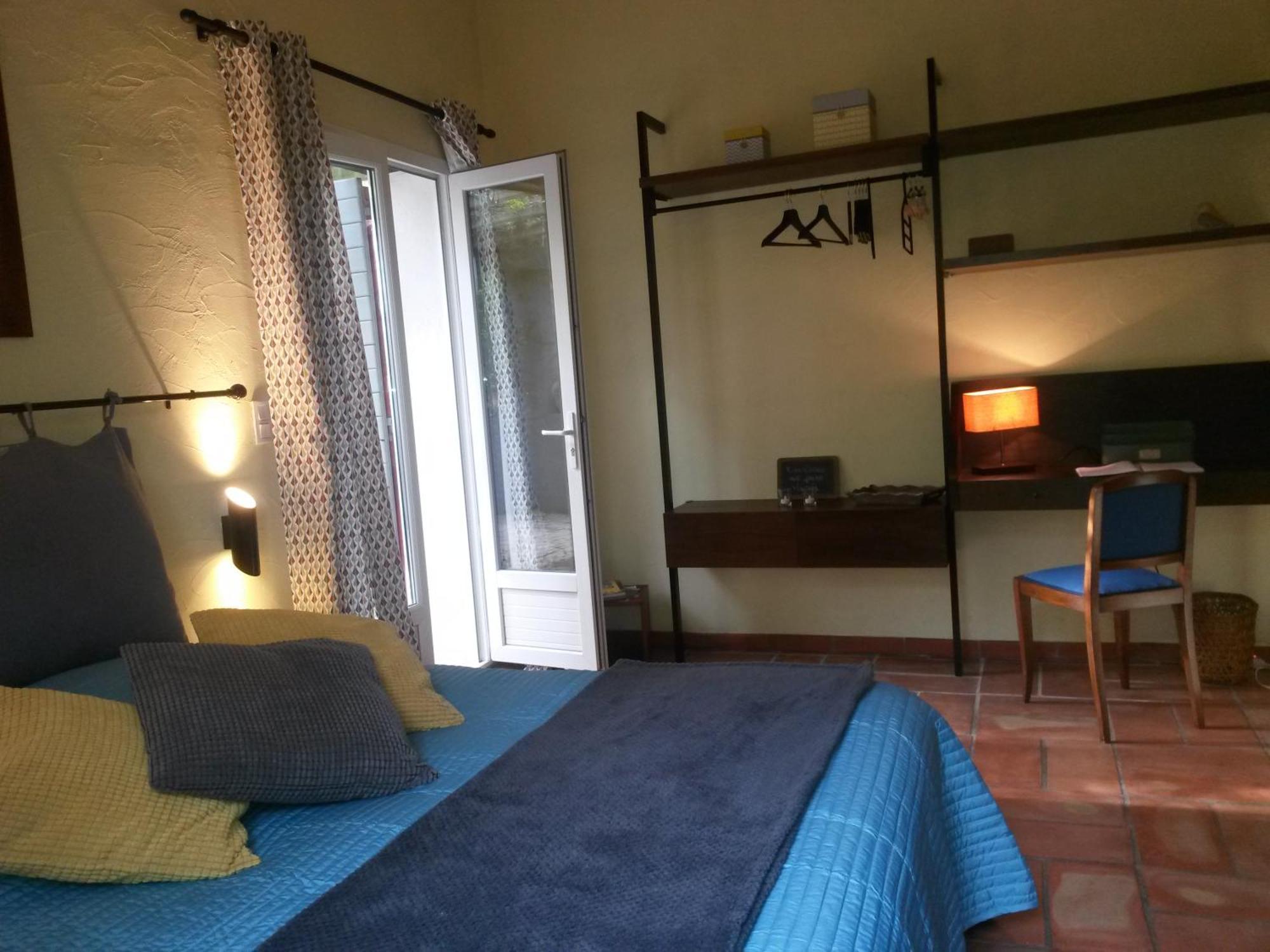 Les Mayombes Bed & Breakfast Roquebrune-sur-Argens Room photo